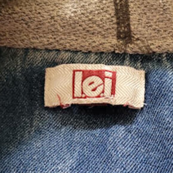 LEI Jean/Sweater hoodie jacket - Size: Medium - Picture 7 of 10